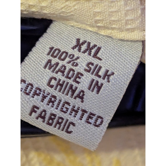 Tommy Bahama Mens 2XL Yellow 100% Silk Short Sleeve Button Down Casual Hawaiian - Picture 4 of 4